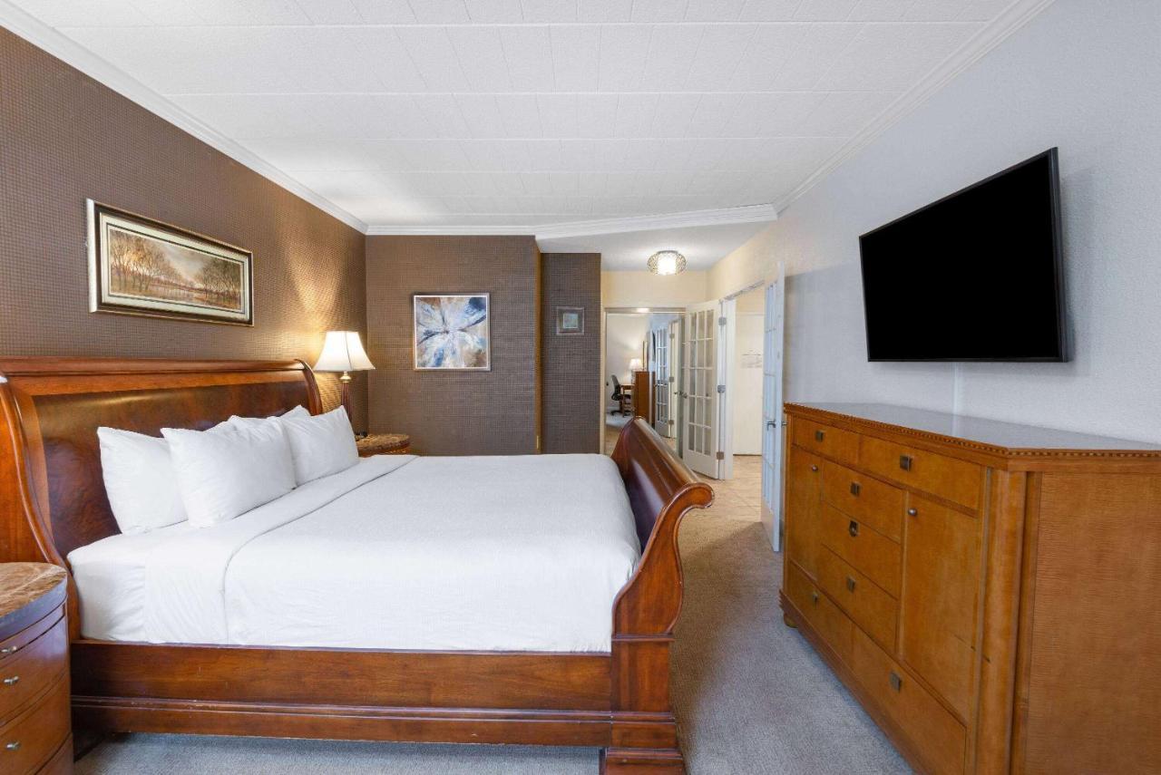 วินด์แฮม การ์เดน ยอร์ก Hotel ยอร์ค ภายนอก รูปภาพ